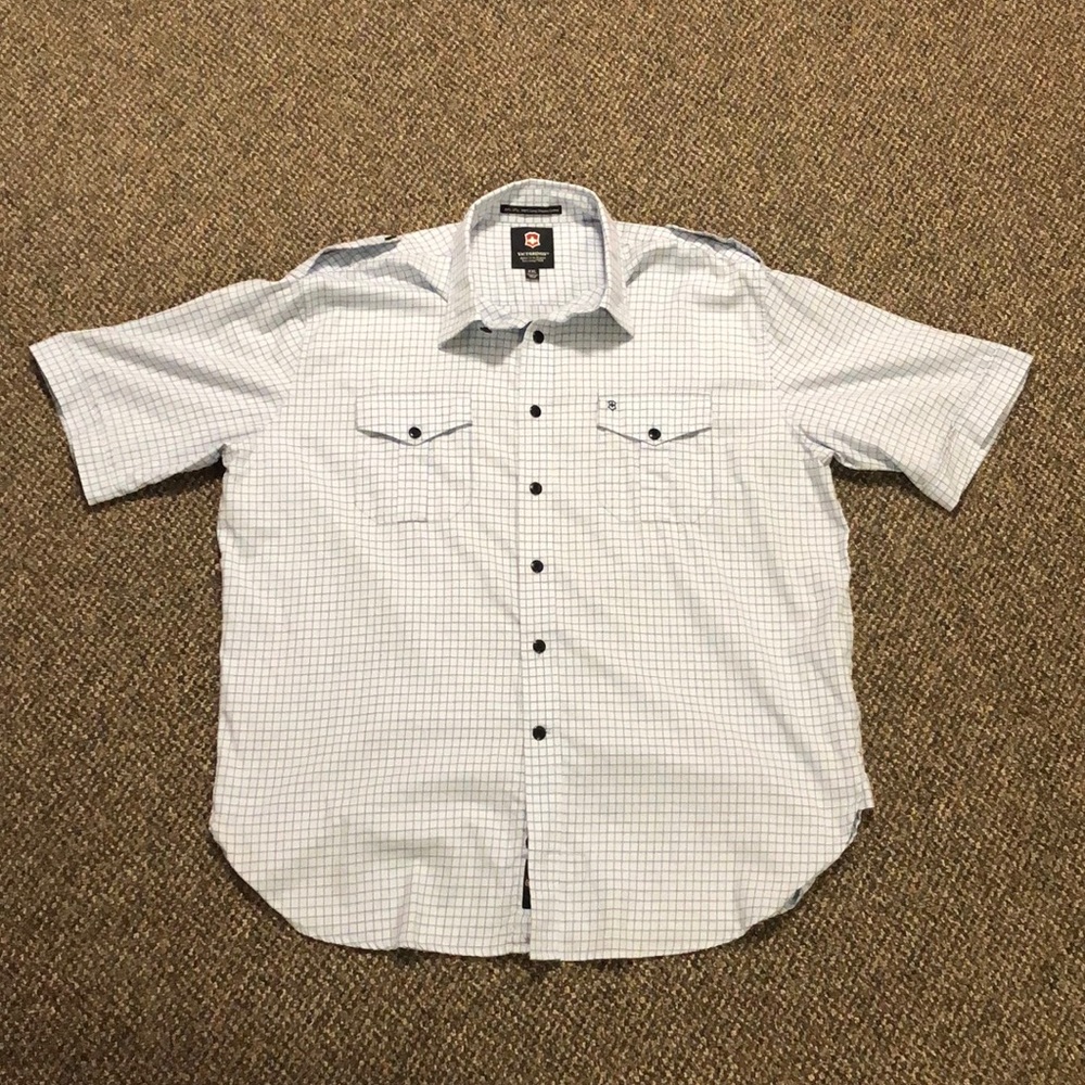 Victorinox Checkered Short Sleeve Button Down!